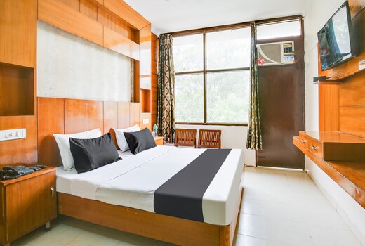 Hotel O Skyfox