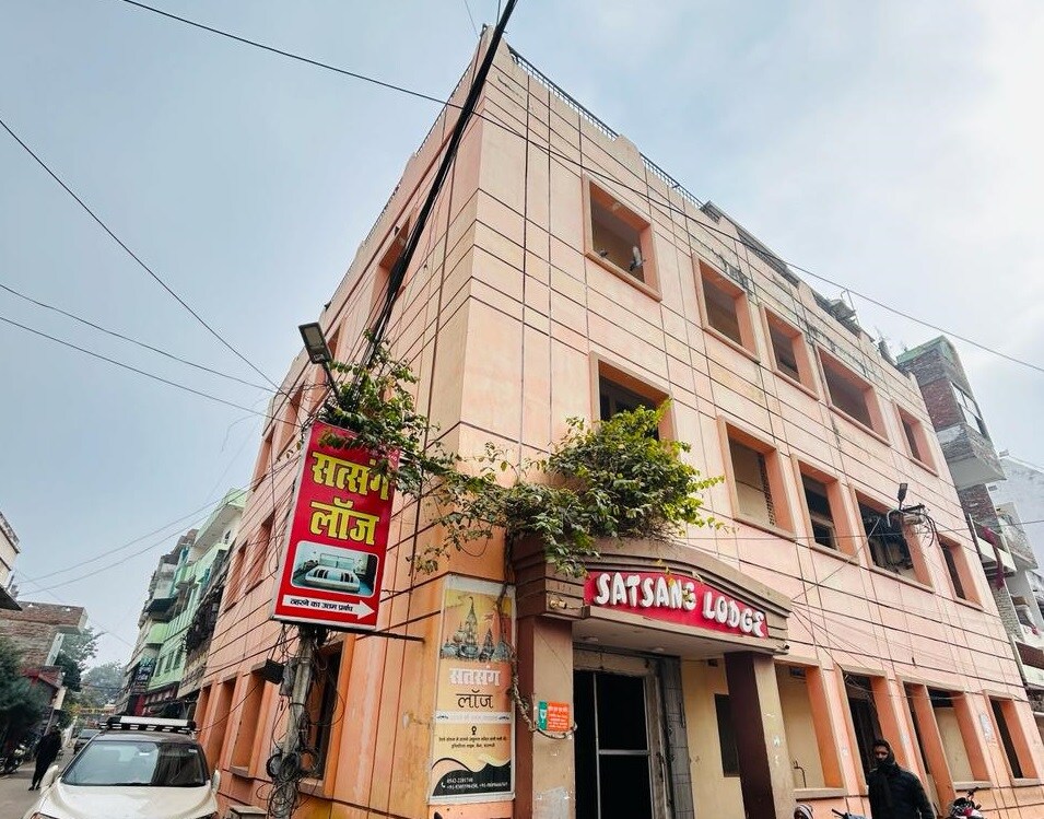 Satsang Lodge