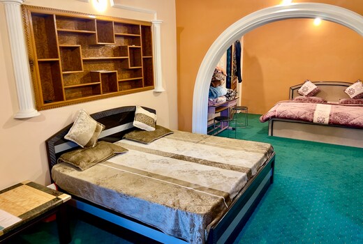 Al Fanoos Home Stay