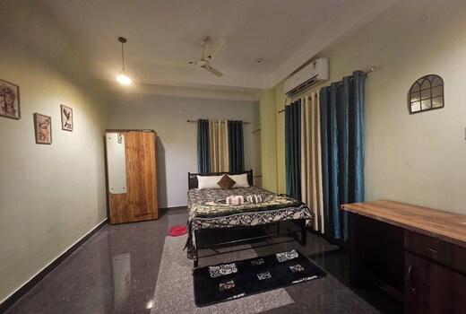 Pink villa in, Home stay, Fully Homely Atmosphere
