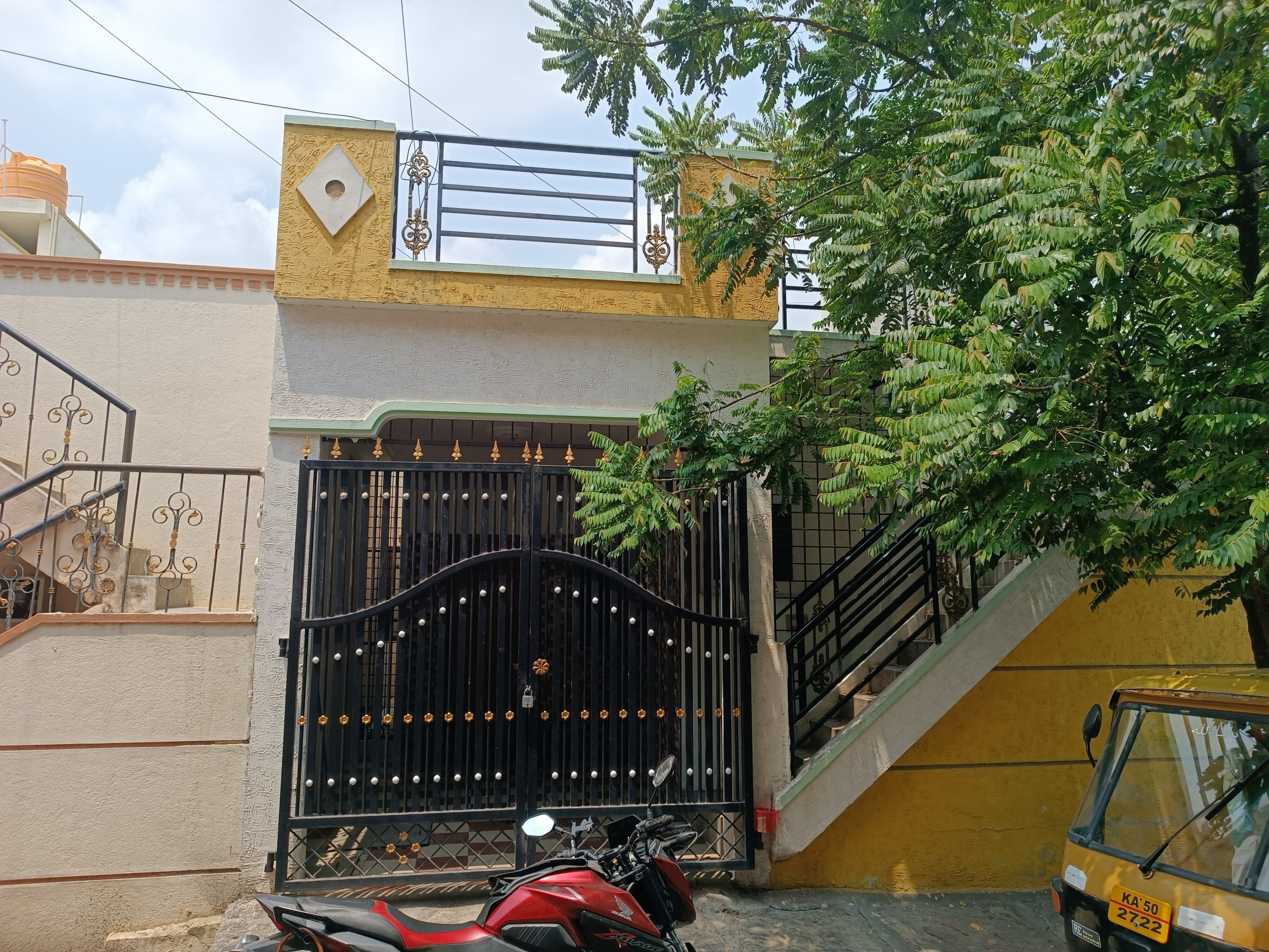 Citrus Holiday Home