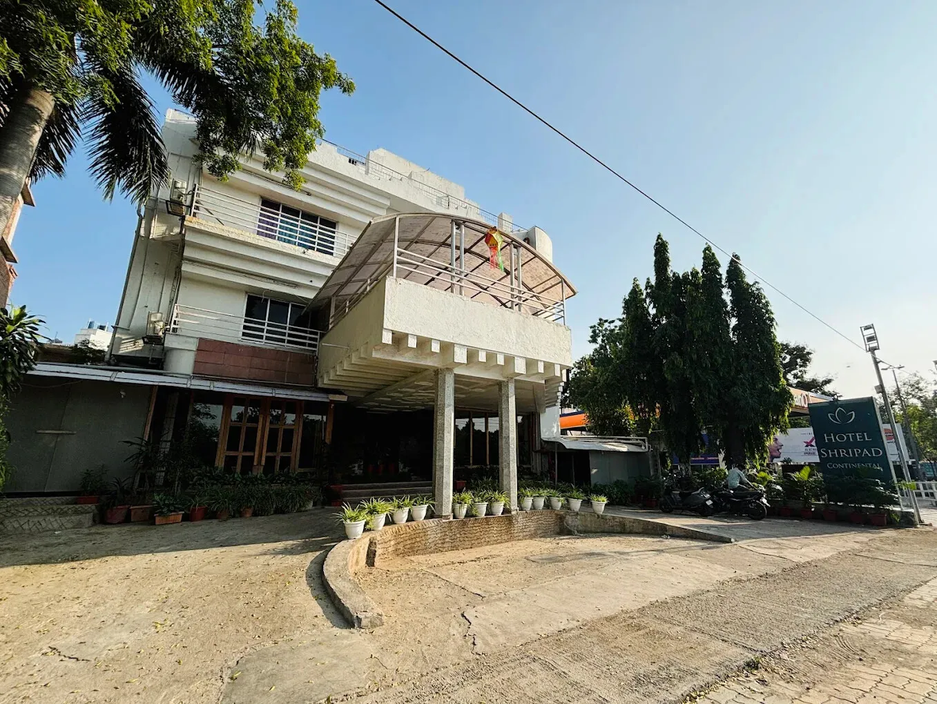 Hotel Shripad