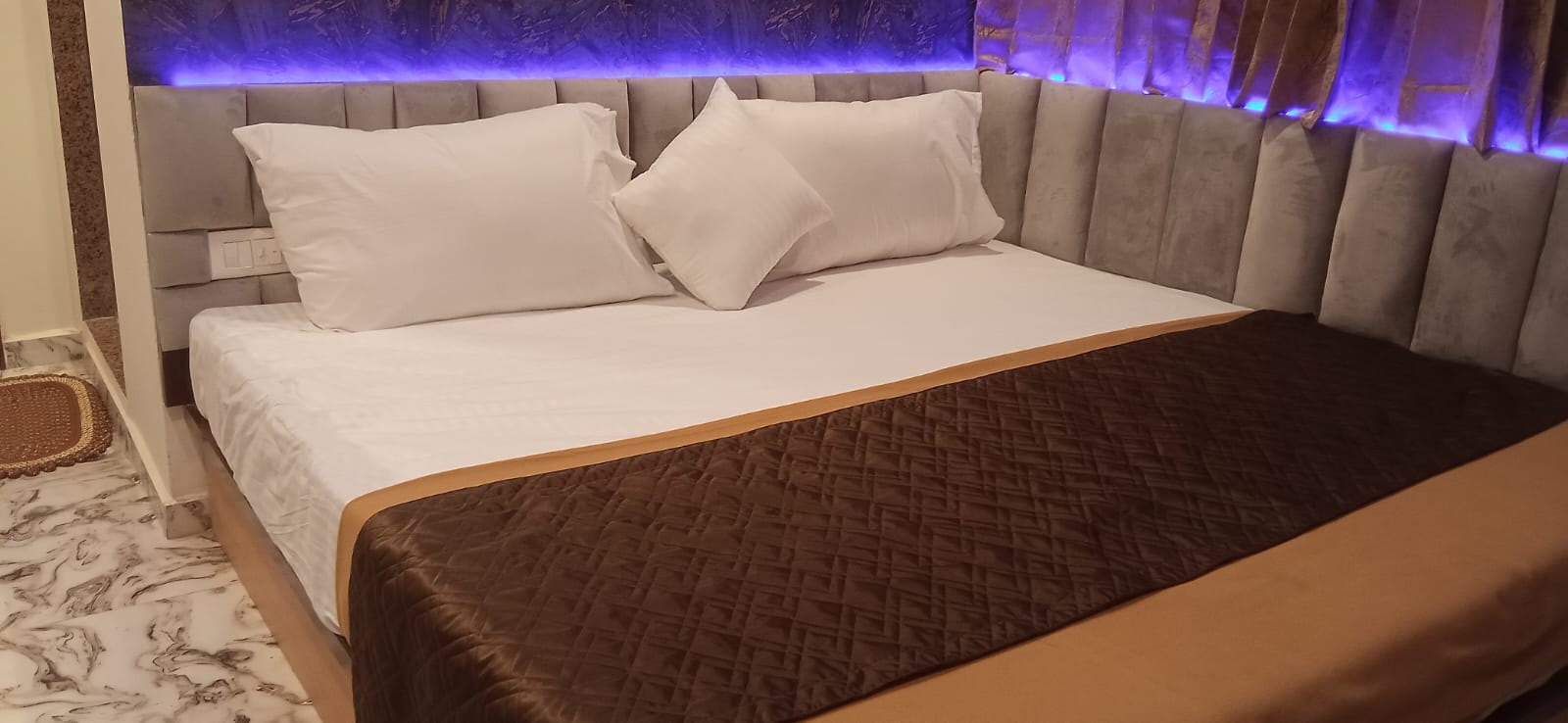 Hotel Shaswat Inn
