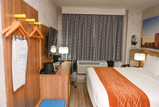 Days Inn by Wyndham Bronx NYC