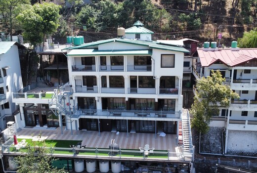 PRANAV RESORT