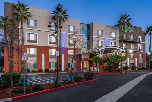 Holiday Inn Express Fremont - Milpitas Central, an IHG hotel