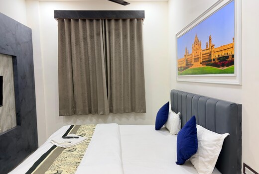 HOTEL LAXMI IMPERIAL