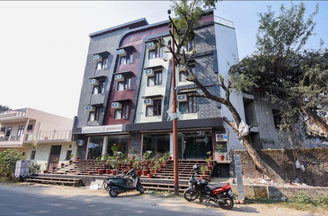 Hotel Green Leaf By T And M Hotels