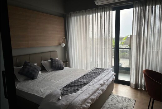 Best Studio apartment opposite to magneto mall