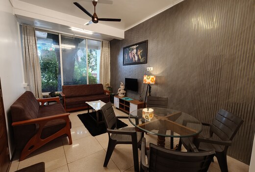 Tree House Hill Station Home (Suite 1) (First Floor)