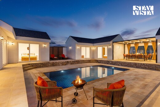 StayVista at The Leo's Manor