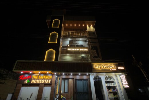 Kesar 4 Bhk Near Railway Station