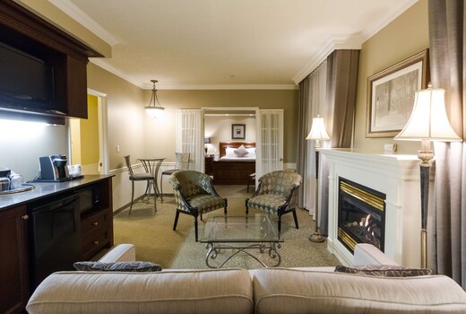 Best Western Plus the Arden Park Hotel