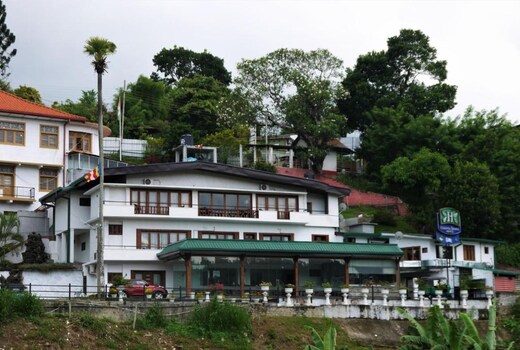 Heaven Seven Kandy's Hotel