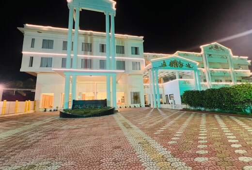 Platinum Hotel