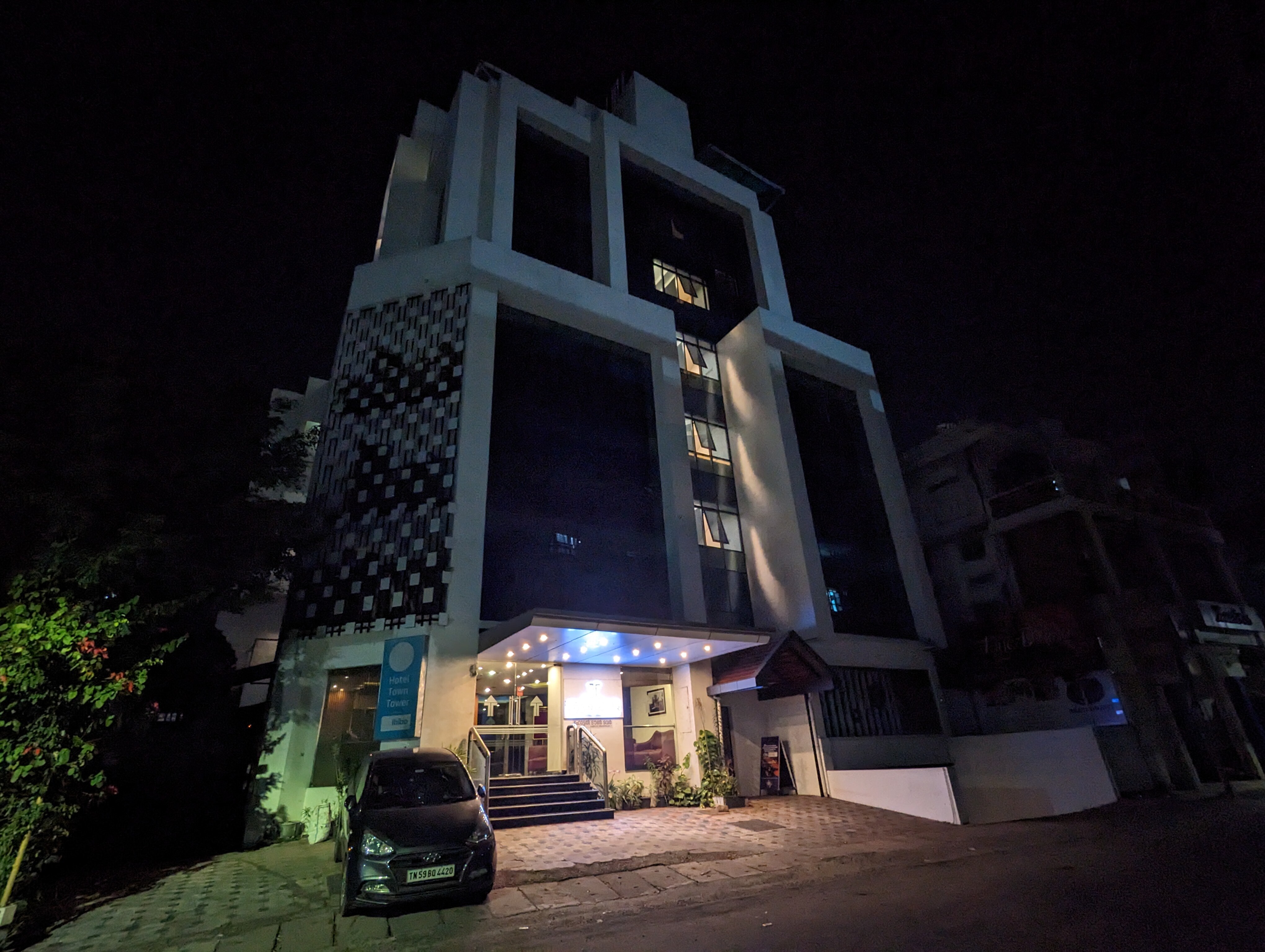 Hotel Town Tower