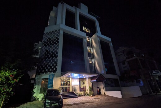 Hotel Town Tower