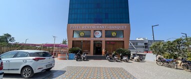 HOTEL PATEL'S INN