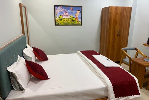 HOTEL VIHARA GRAND