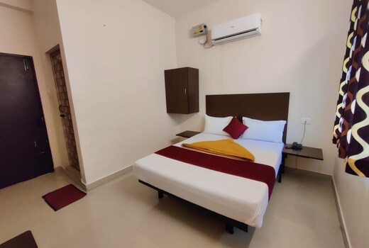 Super Hotel O Red Moon Residency