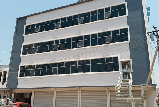 PAL Hotels Triluxe Business Hotel