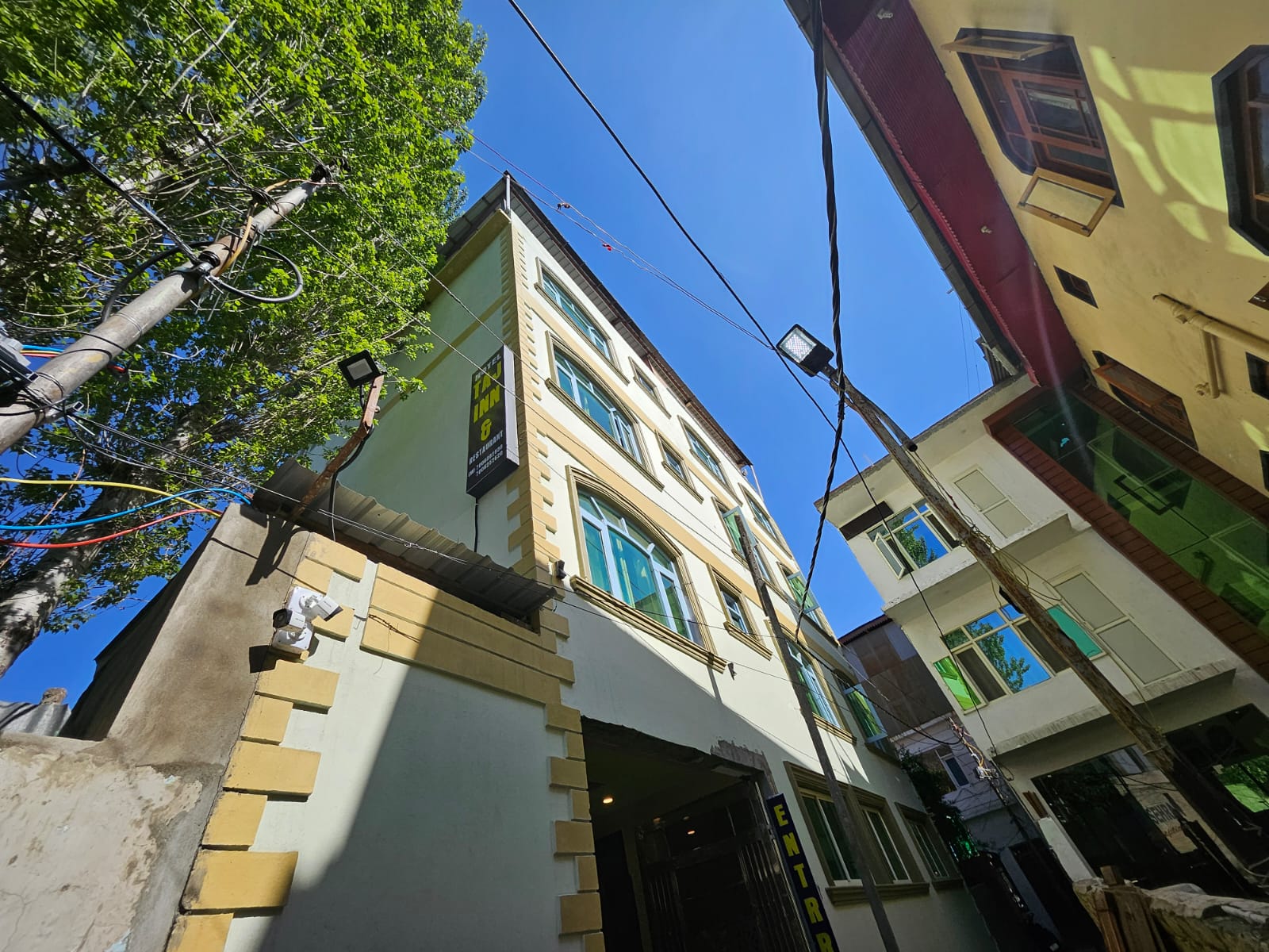 Hotel Taj Inn and Restaurant
