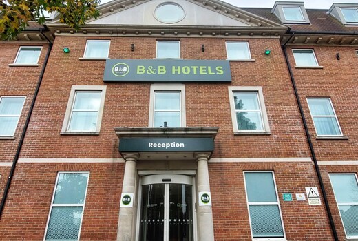 B&B HOTEL London Heathrow