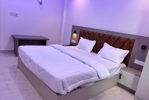 Hotel Shanti Residency Vrindavan