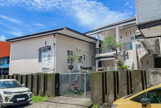 Hotel O Kost Naura