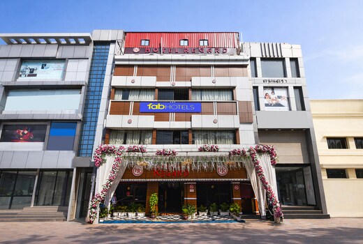 FabHotel Regard
