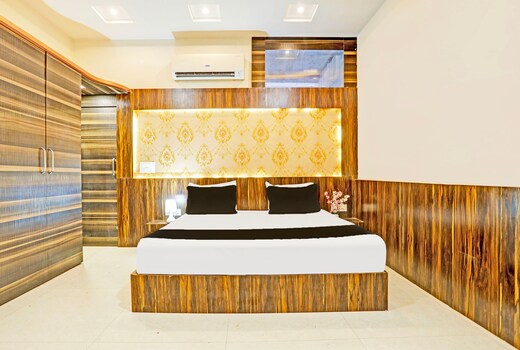 Hotel O Grand Residency