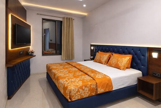 THE SHREE GANESH HOTEL & RESTRO