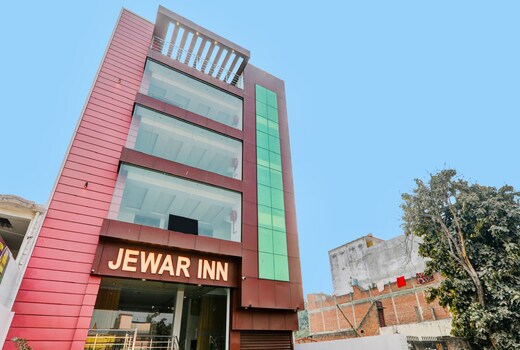Hotel Jewar Inn