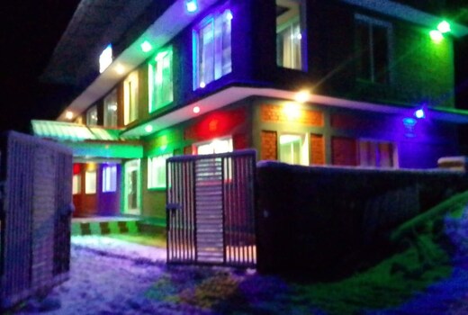 Hotel Dayara Utsav Bhatwari