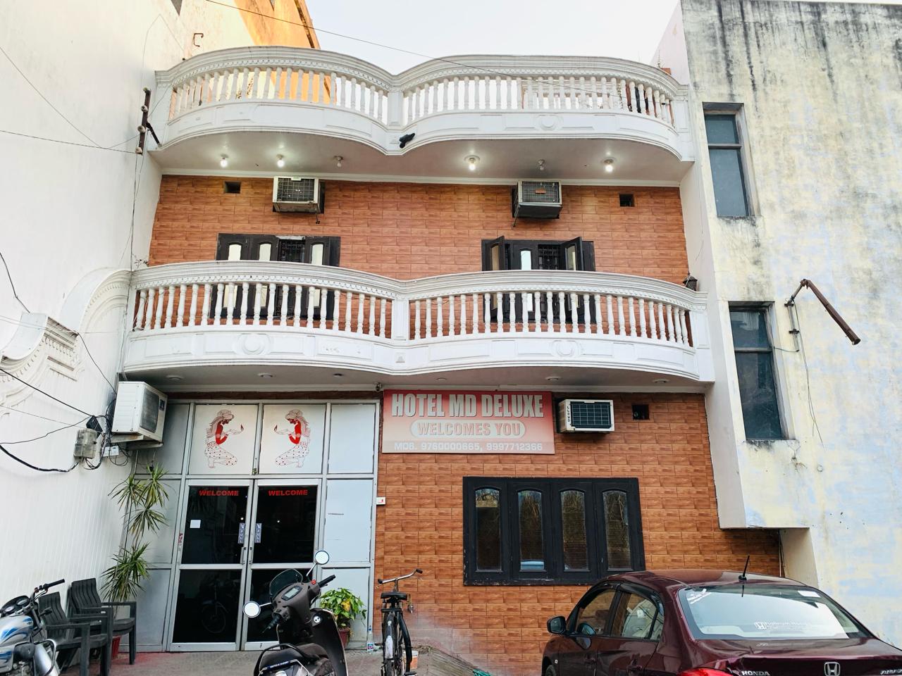 MD Deluxe Hotel