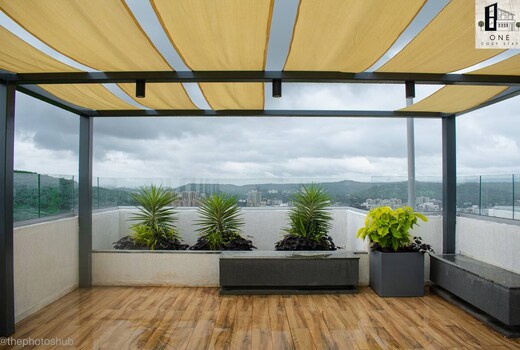 Pratapgad : Tranquil Stay with Hill Panorama