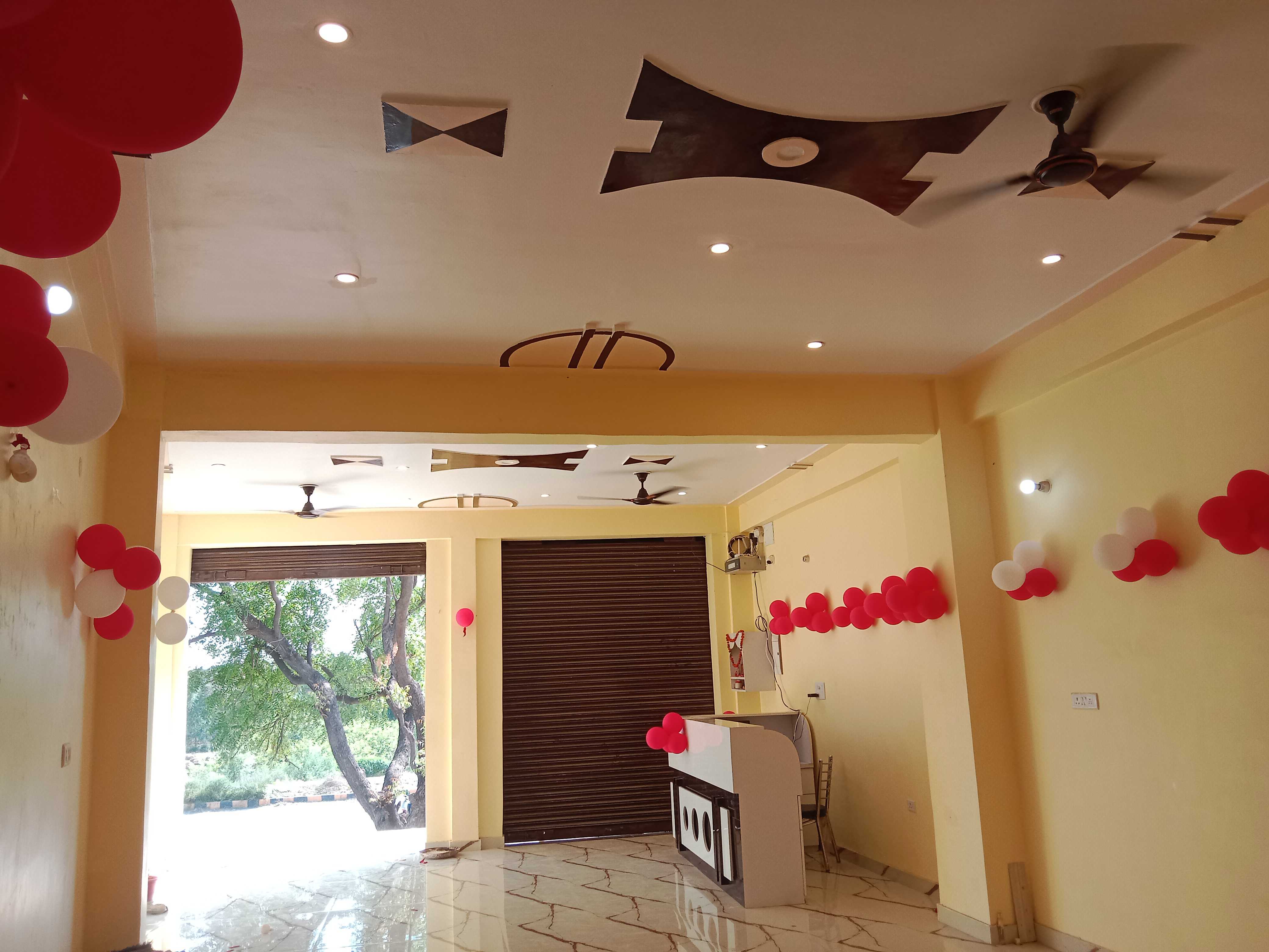 Hotel O Holiday Hotel & Restaurant