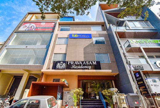 FabHotel Pravaasam Residency