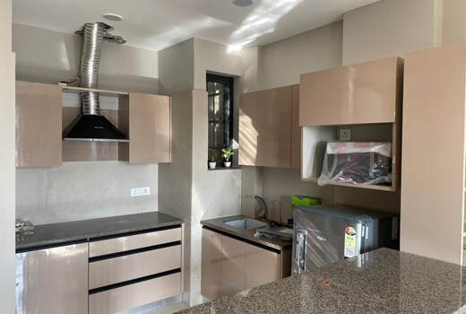 Suverra Boutique Studio And Apartment