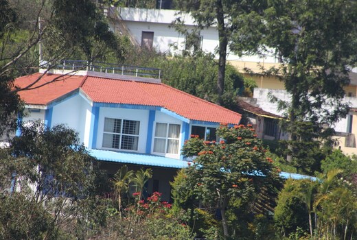 VALLEY NEST HOME STAY