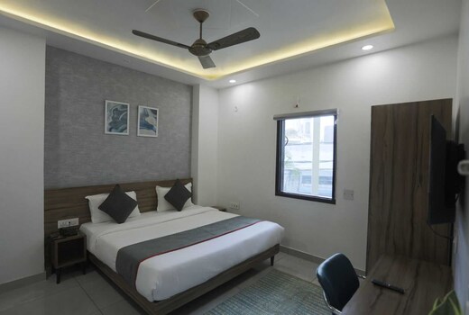 Hotel O by OYO VR Residency