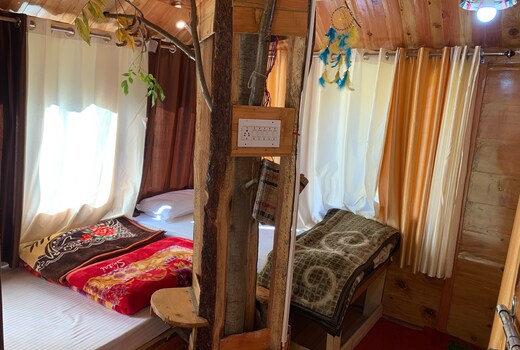 RRR | Cottages and Treehouse