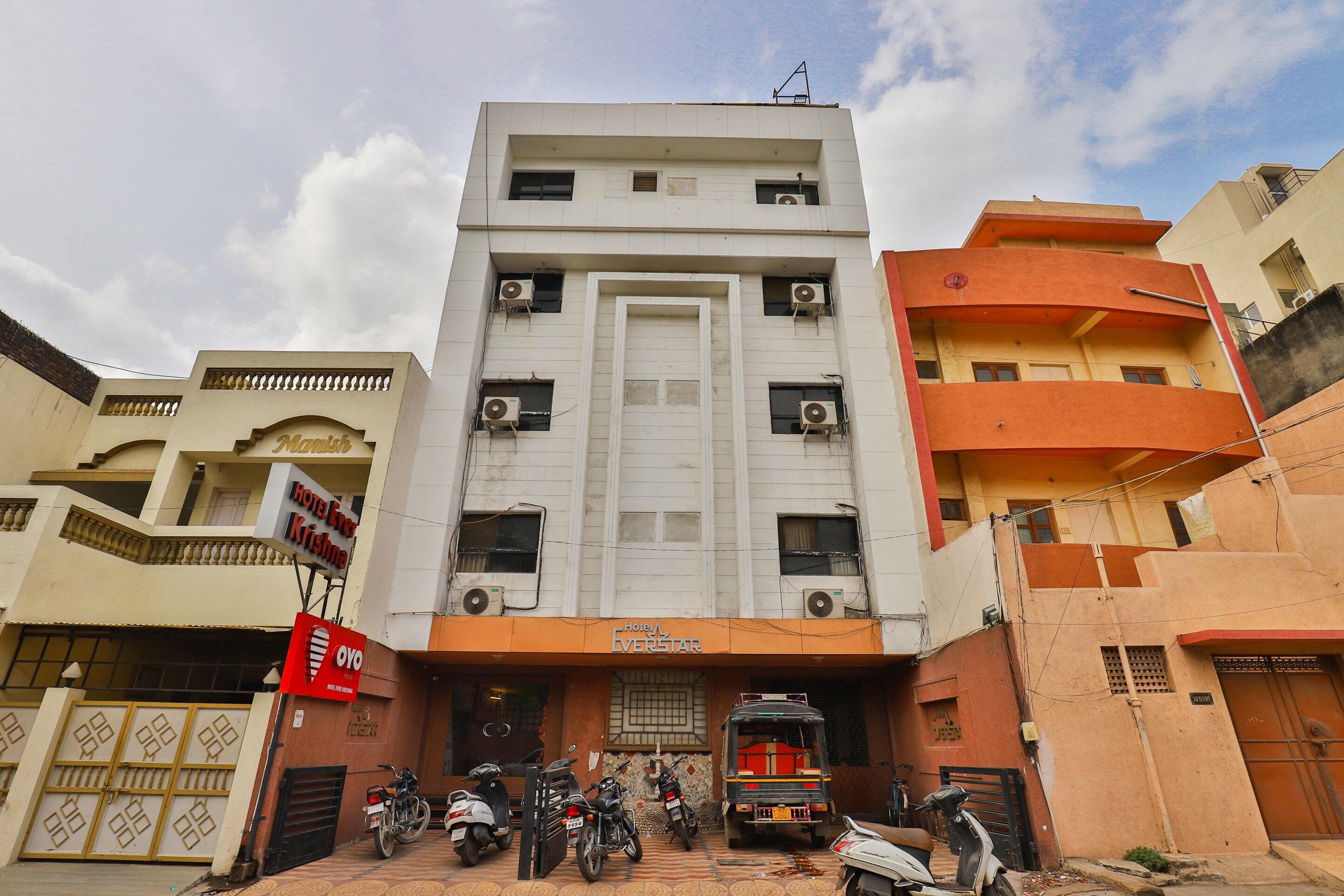 Hotel Ever Krishna