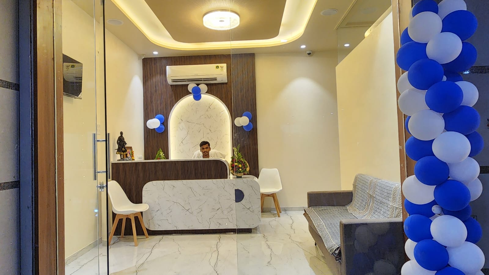 Hotel Shri Sairam Regency