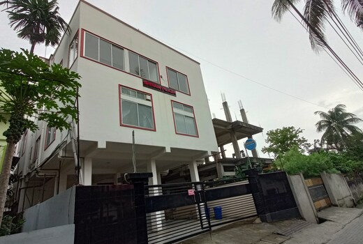 Shivam Guest House Near GNRC and Down Town Hospital