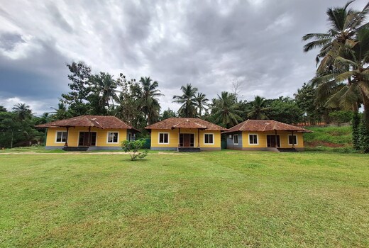 EWA Oddoor Farms Cottage 2