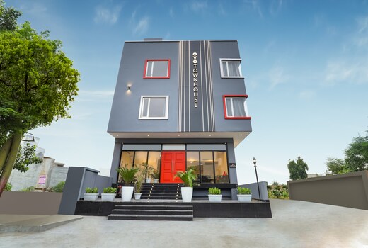 Townhouse Golden Avenue Road