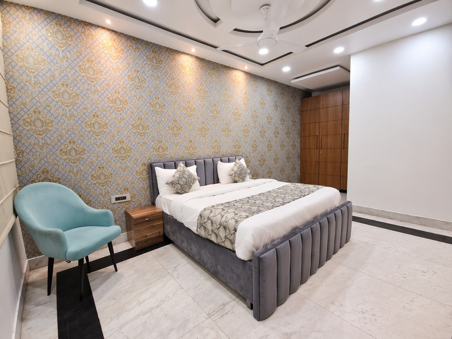 HOTEL RAJMAHAL SUITS