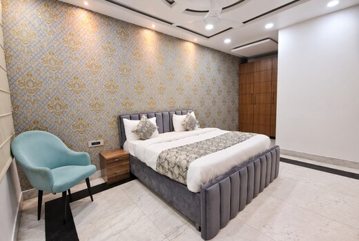 HOTEL RAJMAHAL SUITS
