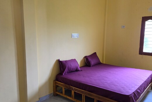 Nivi Home stay